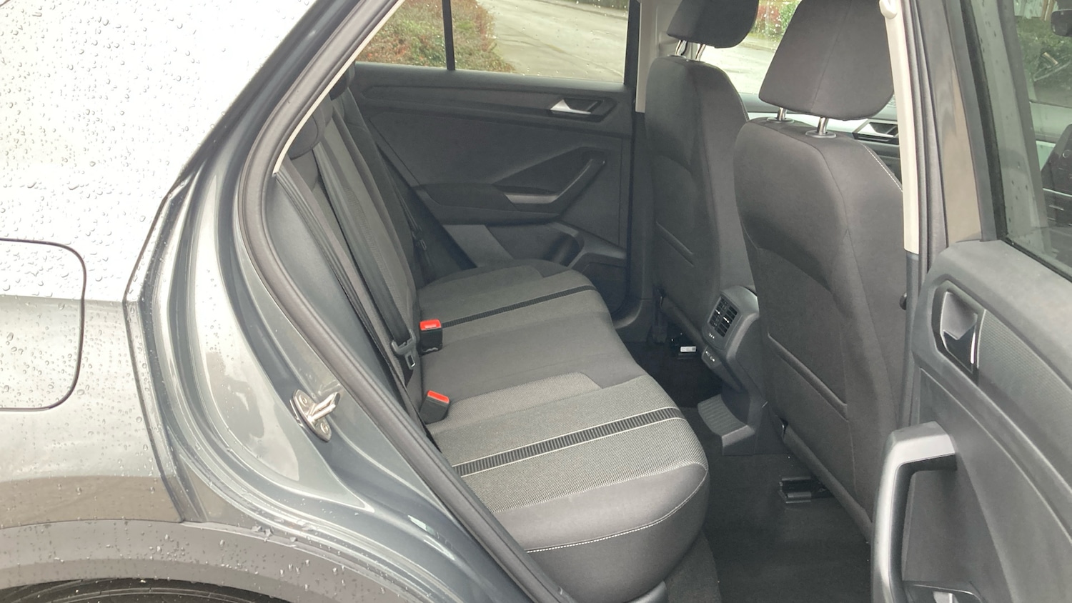 Used Volkswagen T-Roc 2025 for sale - 76968718: Photo 16