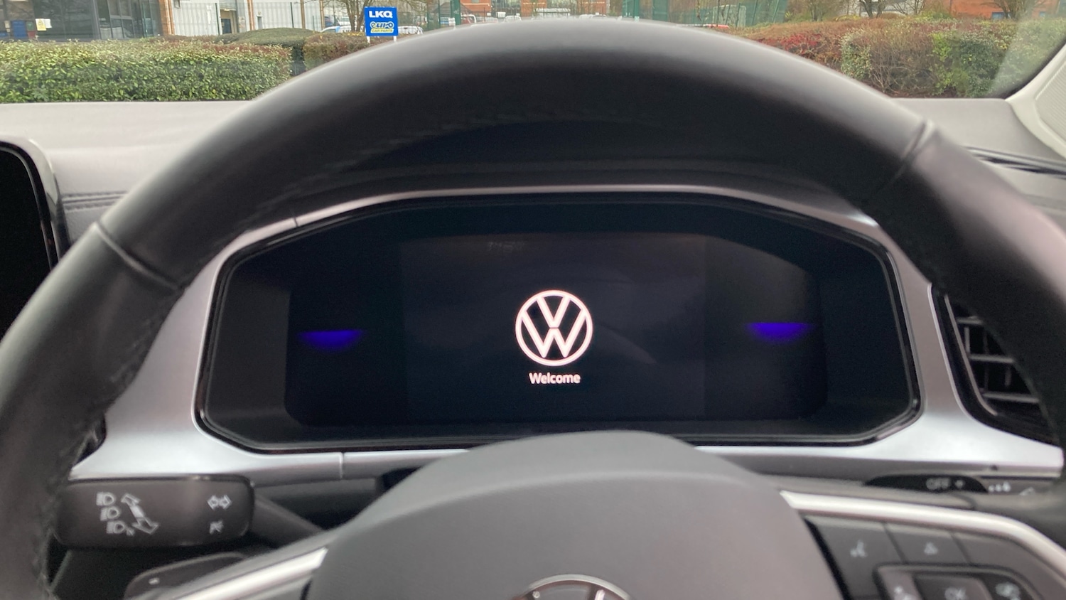 Used Volkswagen T-Roc 2025 for sale - 76968718: Photo 18