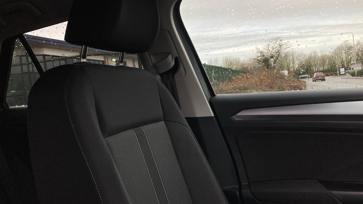 Used Volkswagen T-Roc 2025 for sale - 76968718: Photo 21