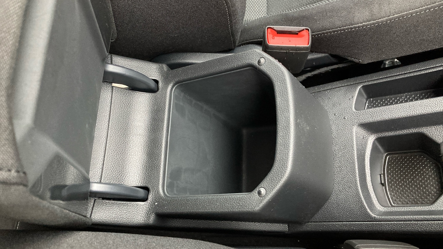 Used Volkswagen T-Roc 2025 for sale - 76968718: Photo 24