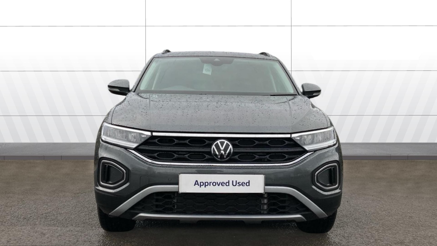 Used Volkswagen T-Roc 2025 for sale - 76968718: Photo 3