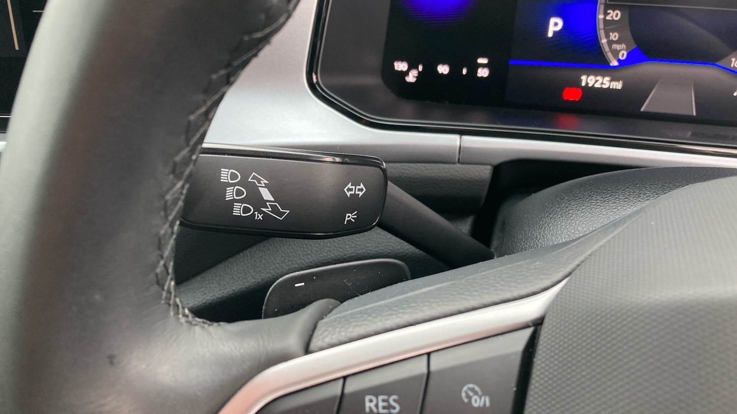 Used Volkswagen T-Roc 2025 for sale - 76968718: Photo 38