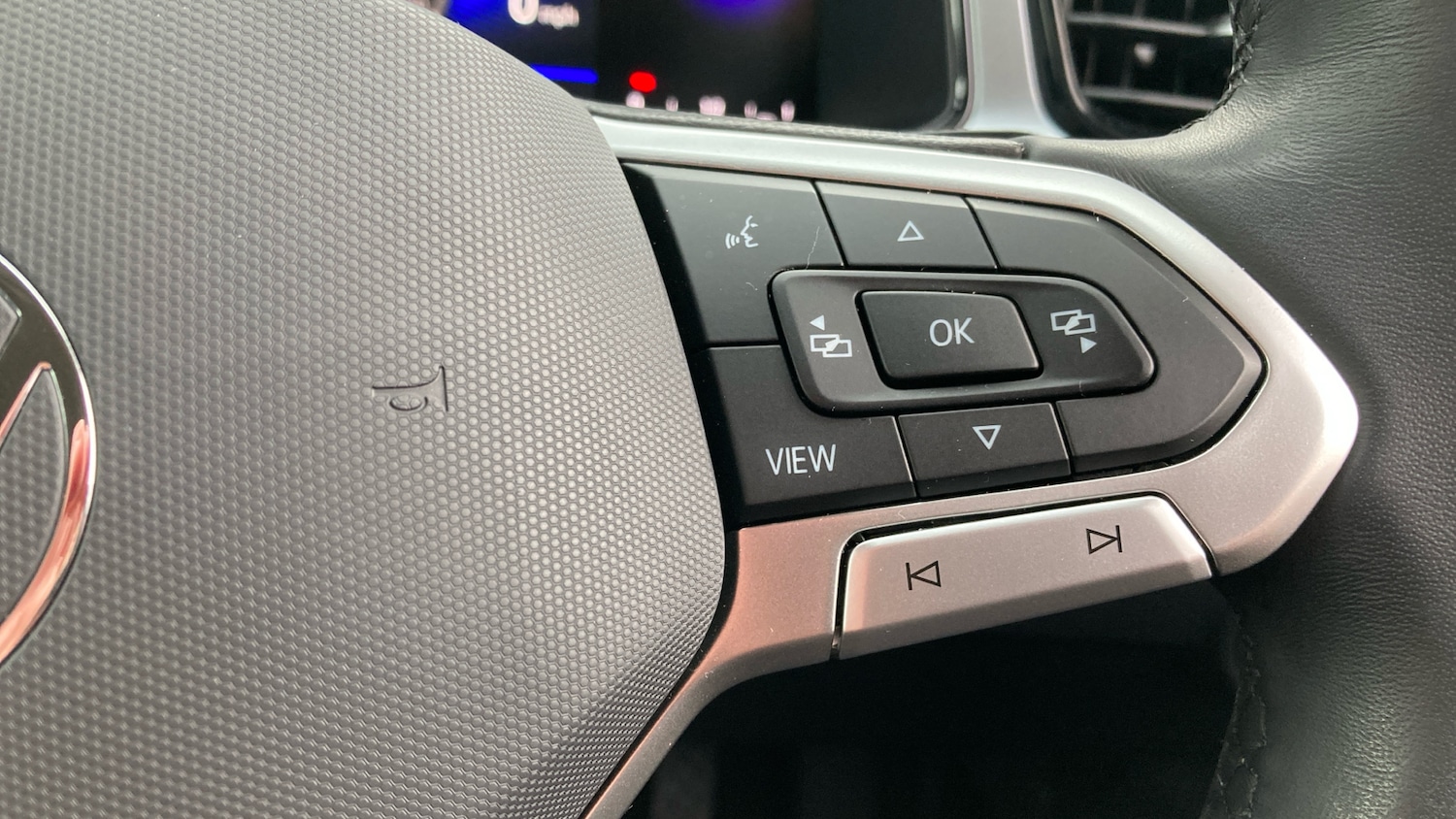 Used Volkswagen T-Roc 2025 for sale - 76968718: Photo 39