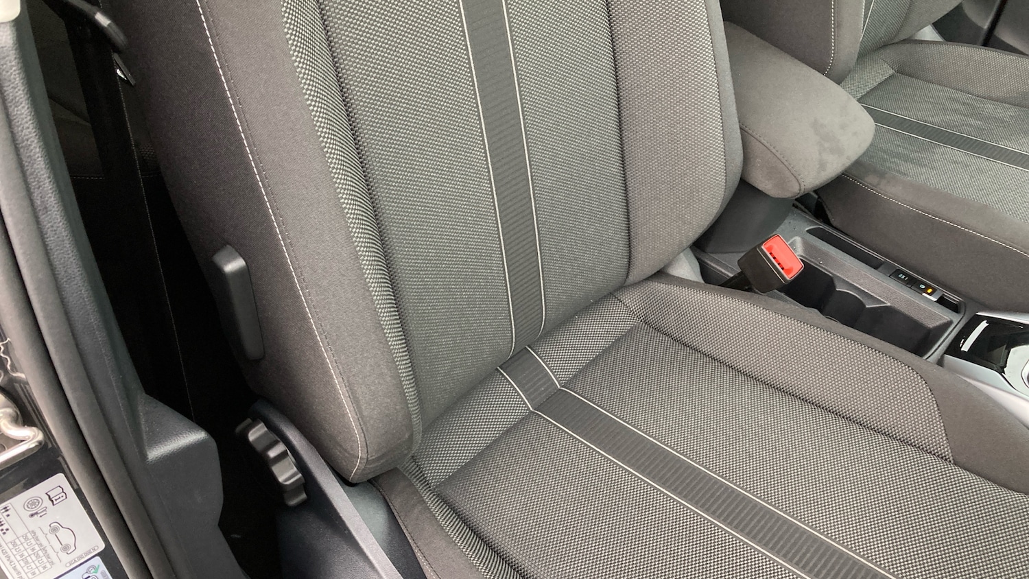 Used Volkswagen T-Roc 2025 for sale - 76968718: Photo 42