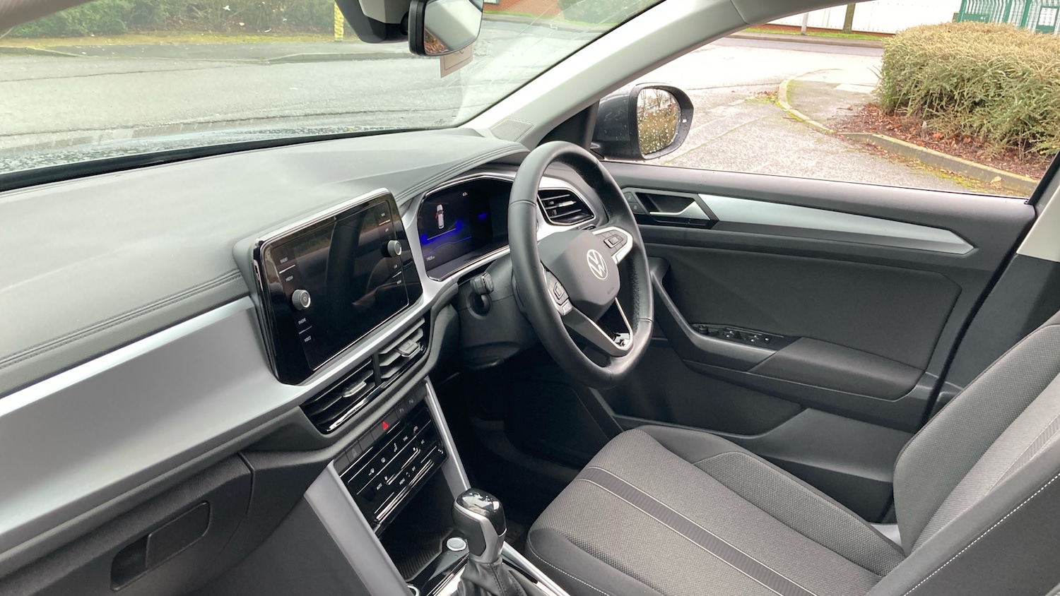 Used Volkswagen T-Roc 2025 for sale - 76968718: Photo 9