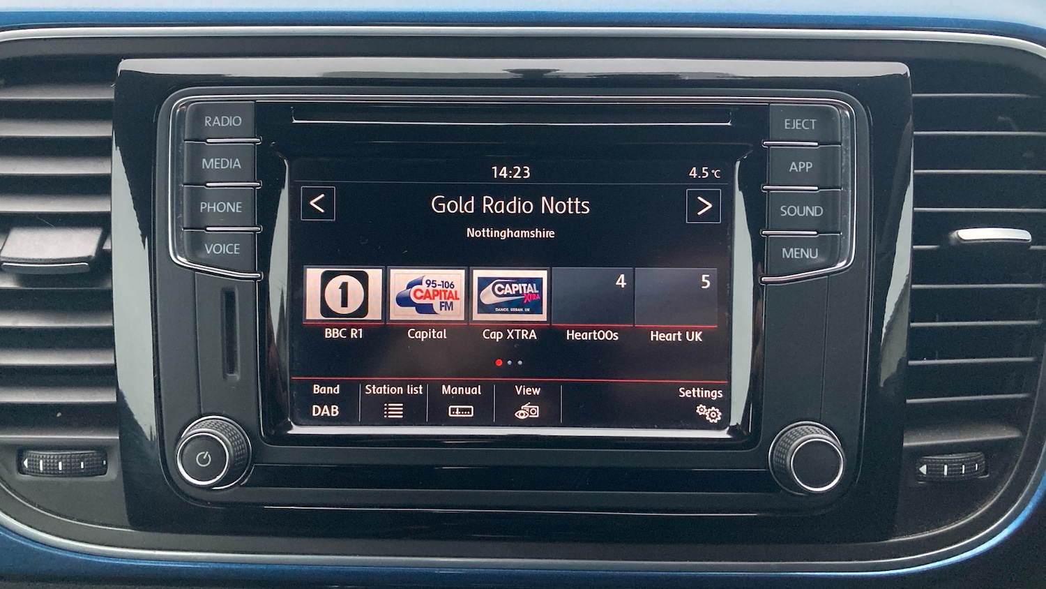 Used Volkswagen Beetle 2018 for sale - 77435620: Photo 12