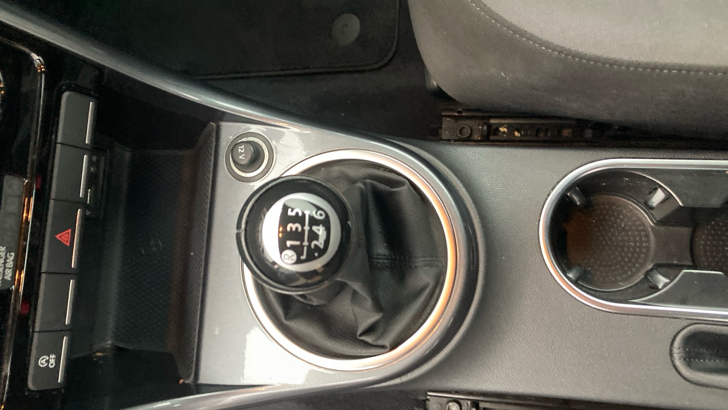 Used Volkswagen Beetle 2018 for sale - 77435620: Photo 13