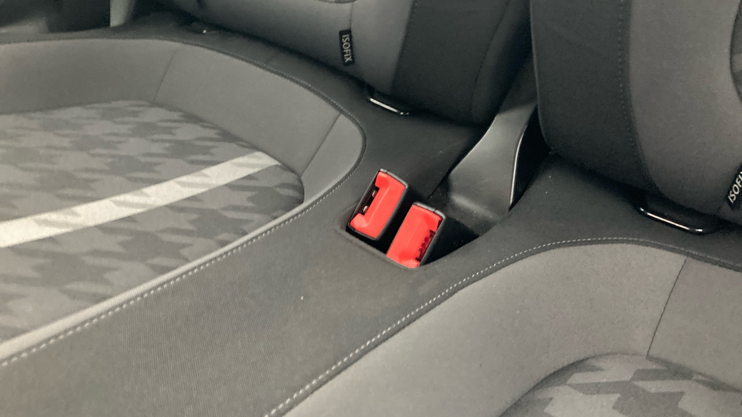 Used Volkswagen Beetle 2018 for sale - 77435620: Photo 17