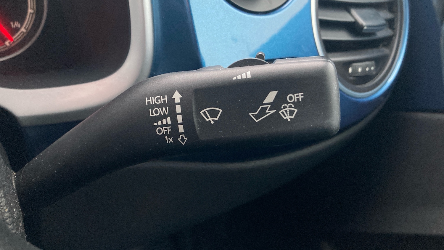 Used Volkswagen Beetle 2018 for sale - 77435620: Photo 40