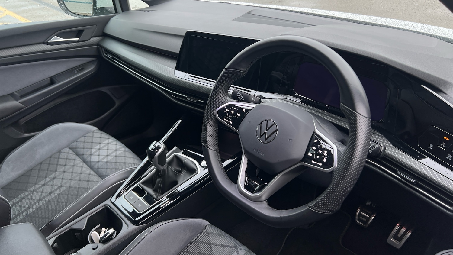 Used Volkswagen Golf 2023 for sale - 77195652: Photo 11