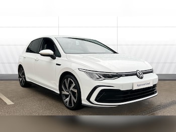 Used Volkswagen Golf 2023 for sale - 77195652: Photo