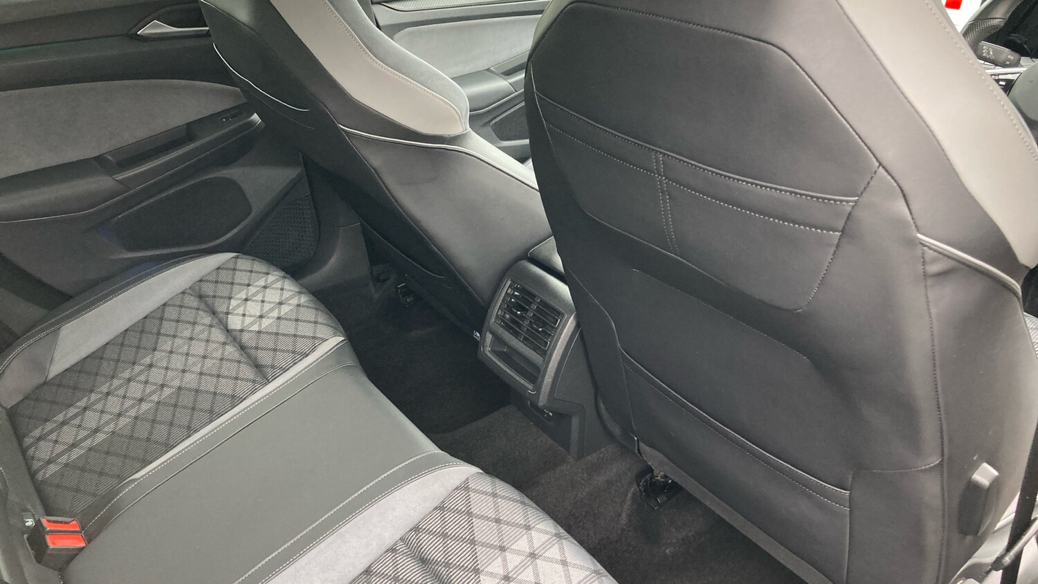 Used Volkswagen Golf 2021 for sale - 76146487: Photo 30