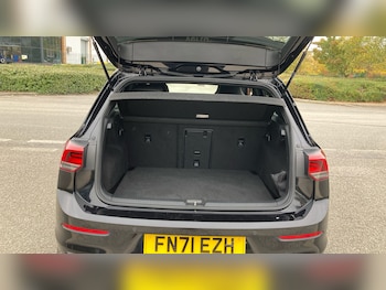 Used Volkswagen Golf 2021 for sale - 76146487: Photo