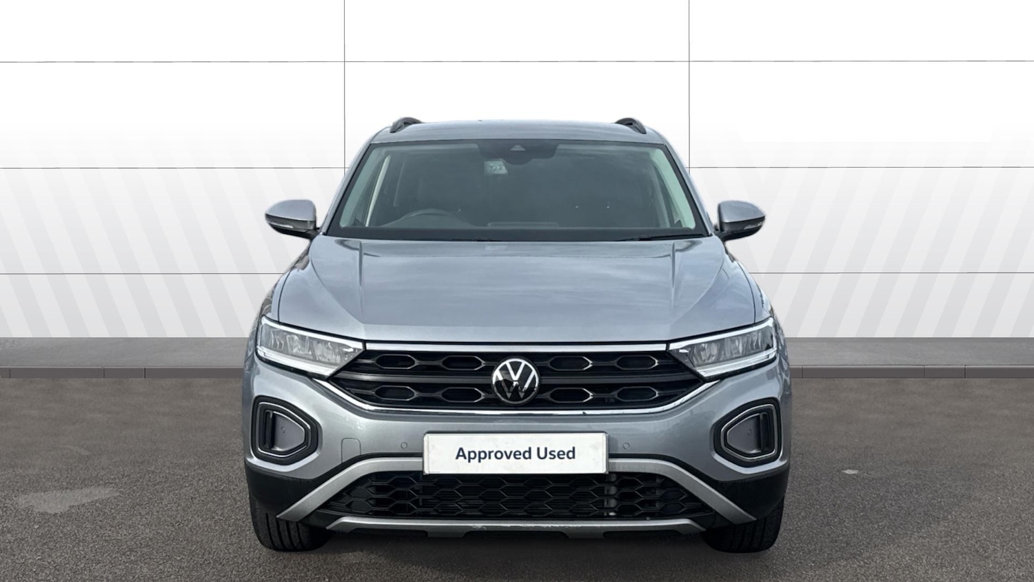 Used Volkswagen T-Roc 2025 for sale - 77532579: Photo 3