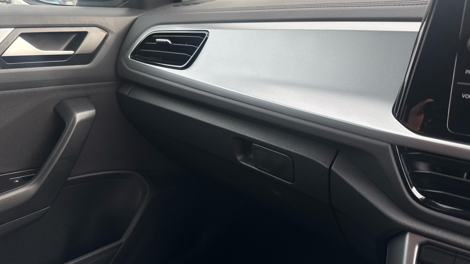 Used Volkswagen T-Roc 2025 for sale - 77532579: Photo 36