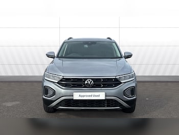 Used Volkswagen T-Roc 2025 for sale - 77532579: Photo