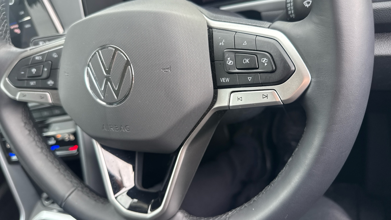 Used Volkswagen T-Roc 2025 for sale - 77532579: Photo 41