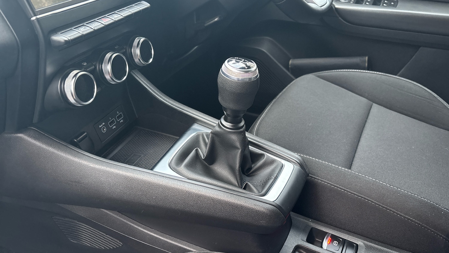 Used Renault Captur 2020 for sale - 76541749: Photo 13