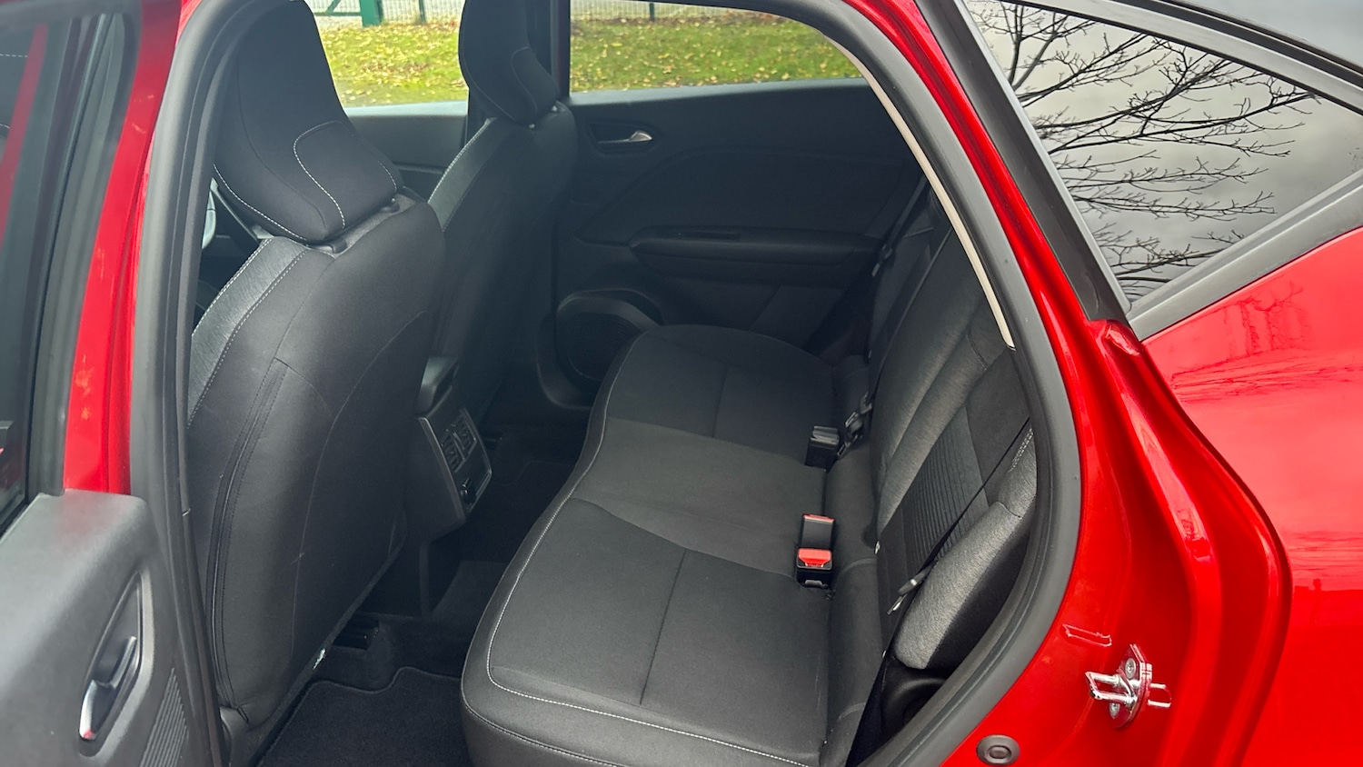 Used Renault Captur 2020 for sale - 76541749: Photo 16