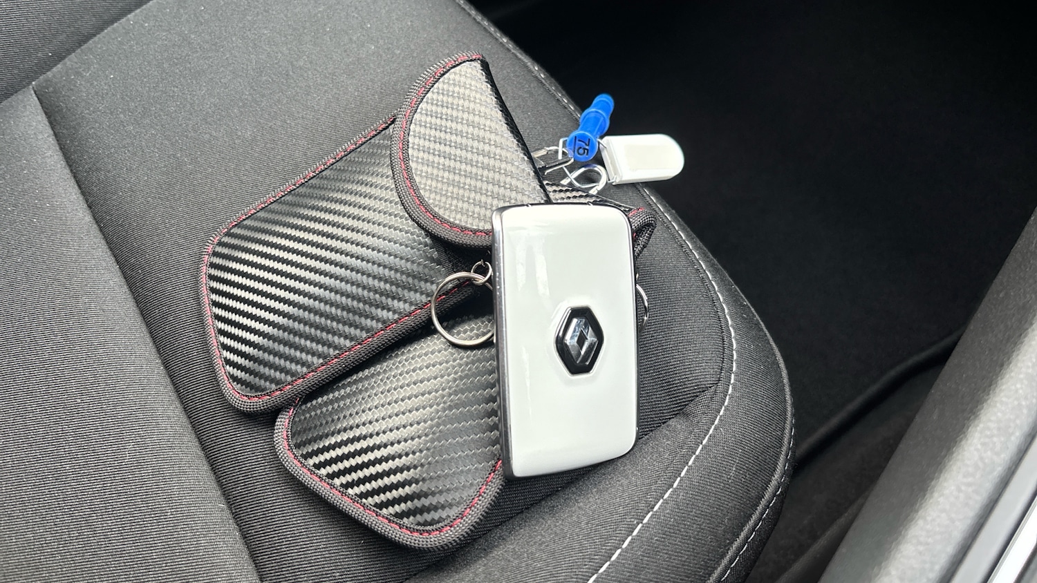 Used Renault Captur 2020 for sale - 76541749: Photo 20