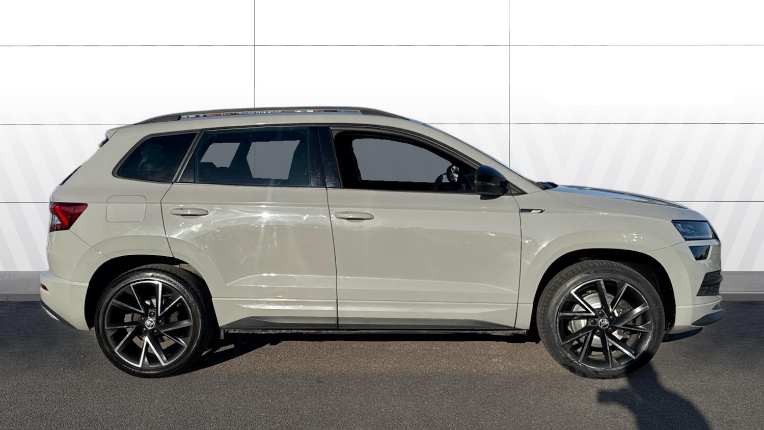 Used Skoda Karoq 2020 for sale - 77946970: Photo 5