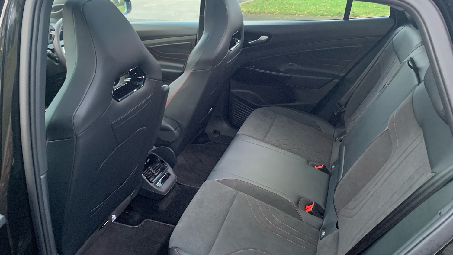 Used Volkswagen ID.4 2025 for sale - 76894384: Photo 16