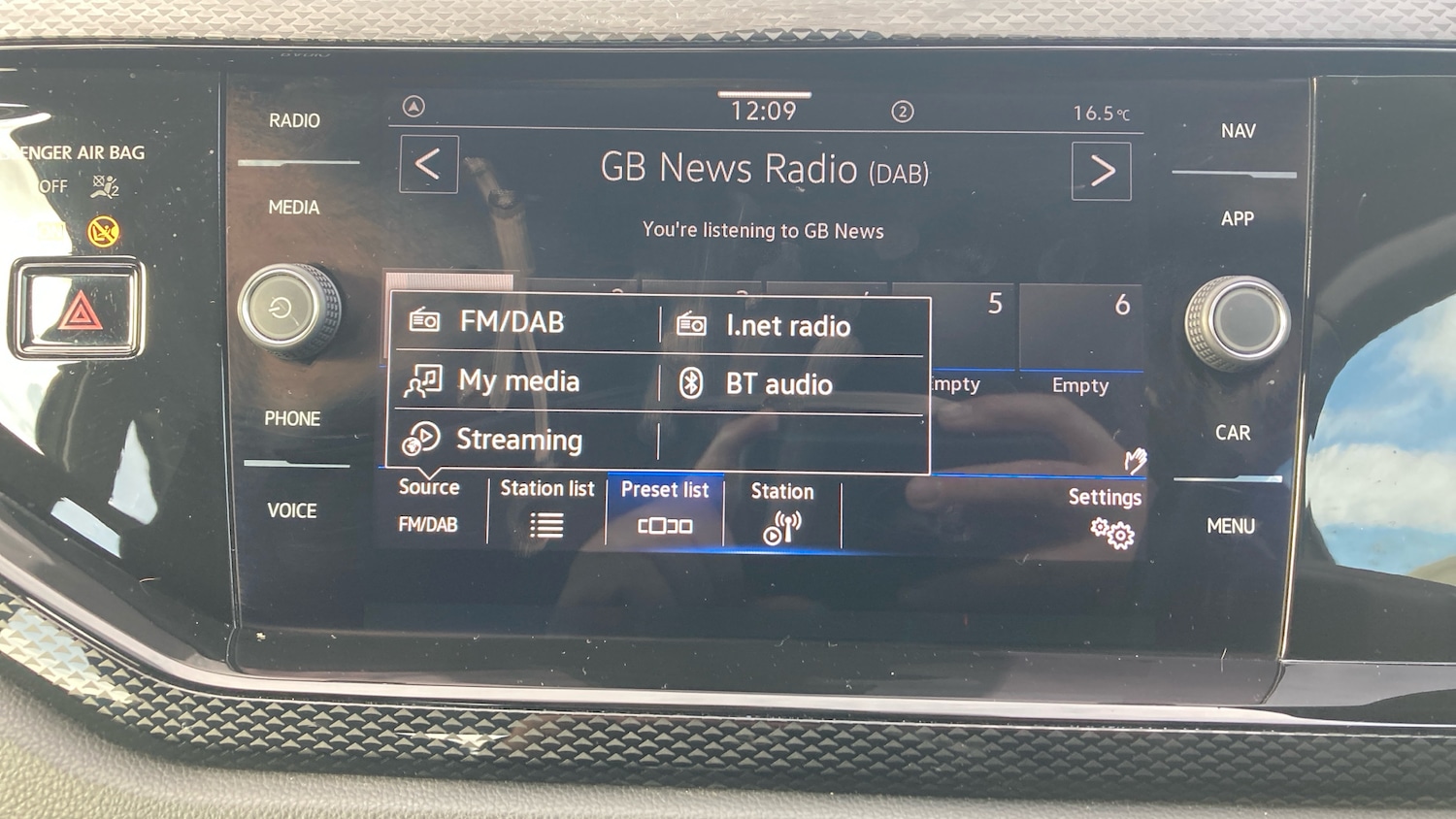 Used Volkswagen Polo 2023 for sale - 76490444: Photo 32