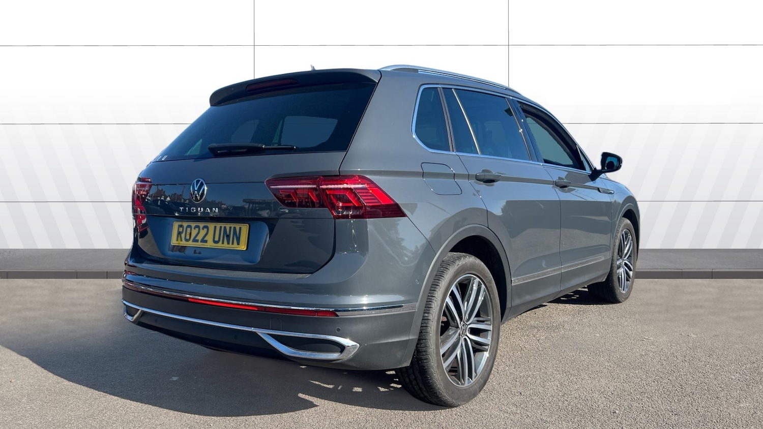 Used Volkswagen Tiguan 2022 for sale - 77774984: Photo 2