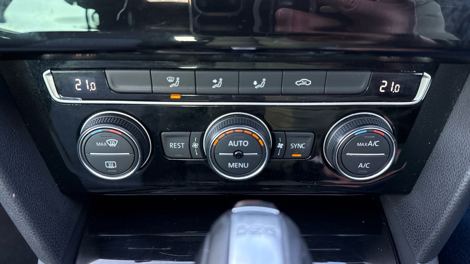 Used Volkswagen Passat 2017 for sale - 77557123: Photo 63