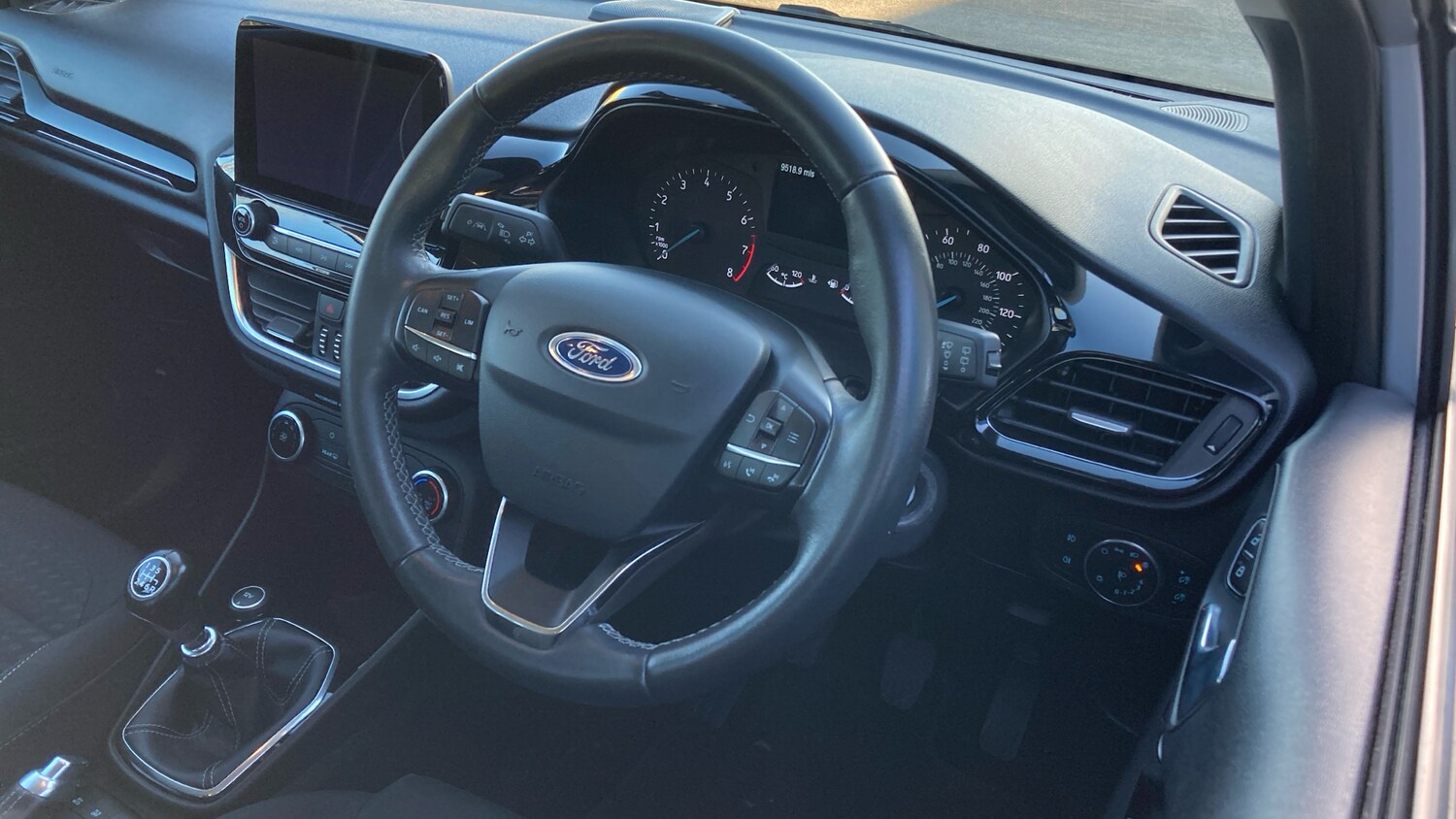 Used Ford Fiesta 2018 for sale - 77945936: Photo 11