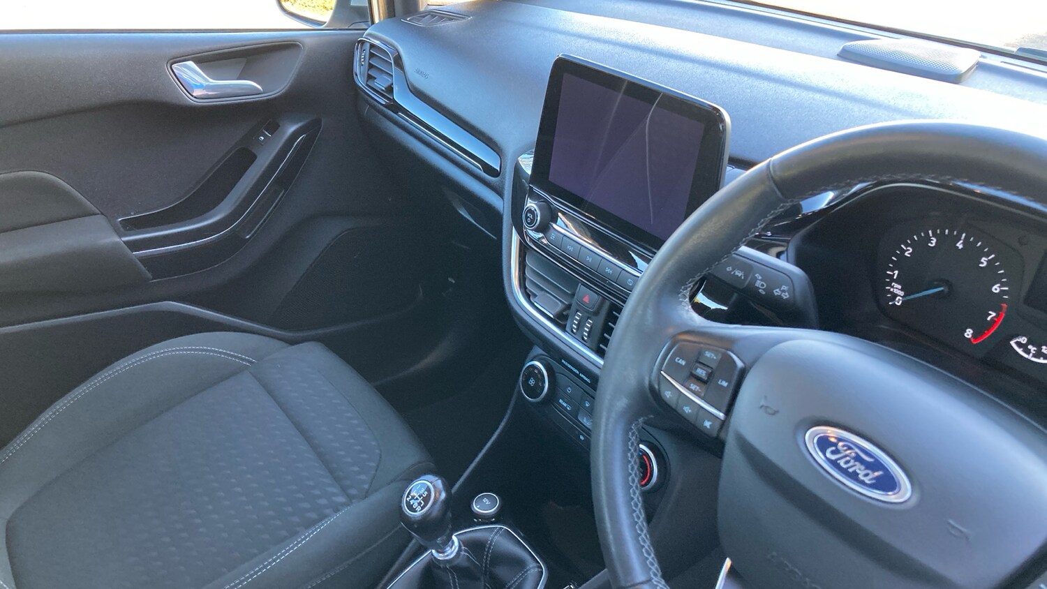 Used Ford Fiesta 2018 for sale - 77945936: Photo 14