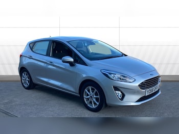 Used Ford Fiesta 2018 for sale - 77945936: Photo