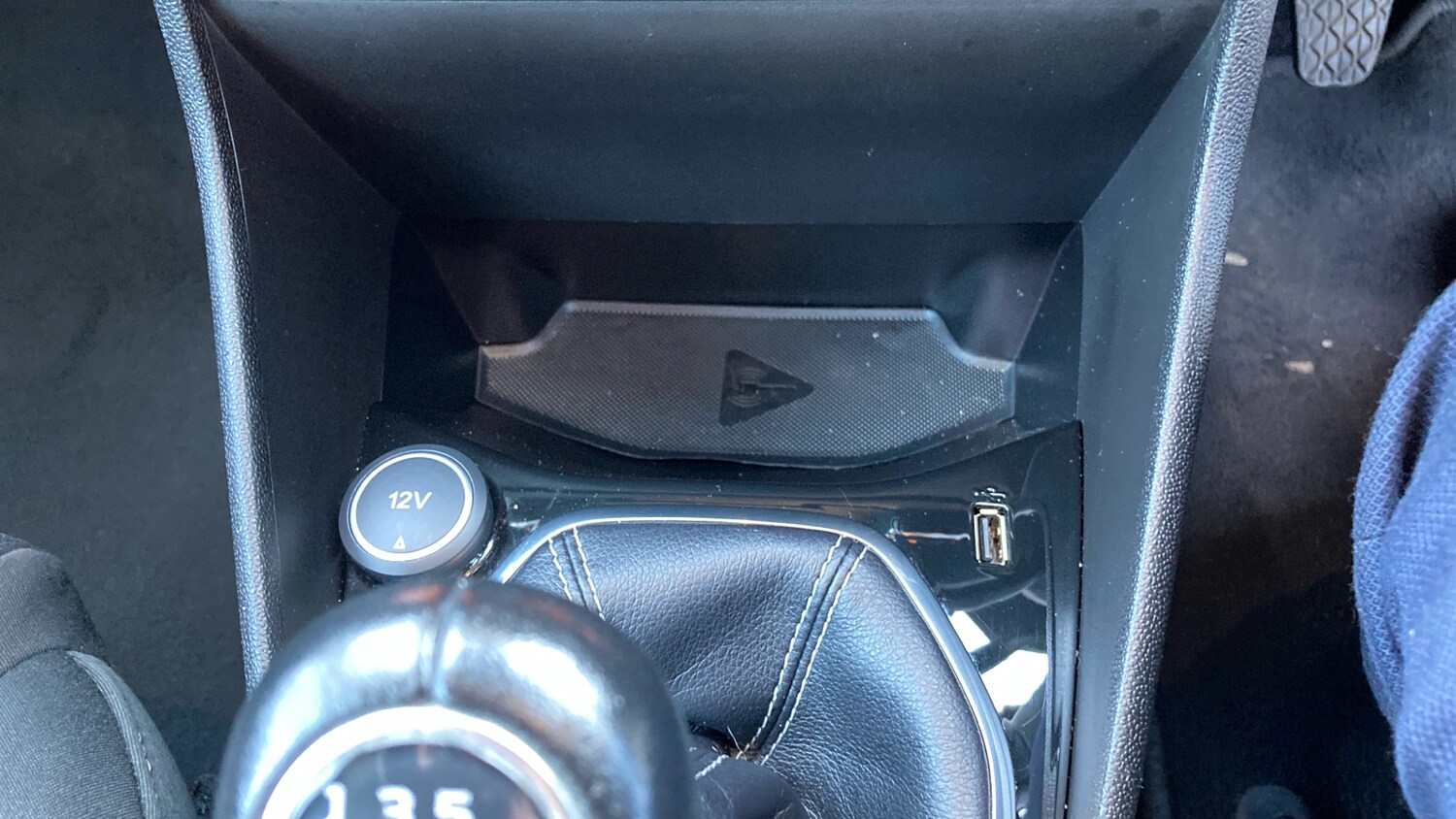 Used Ford Fiesta 2018 for sale - 77945936: Photo 24