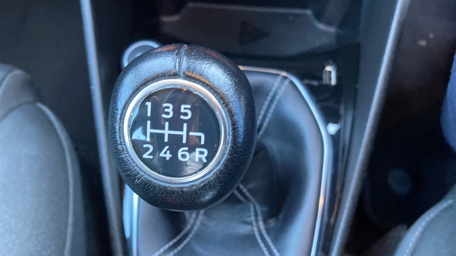 Used Ford Fiesta 2018 for sale - 77945936: Photo 25