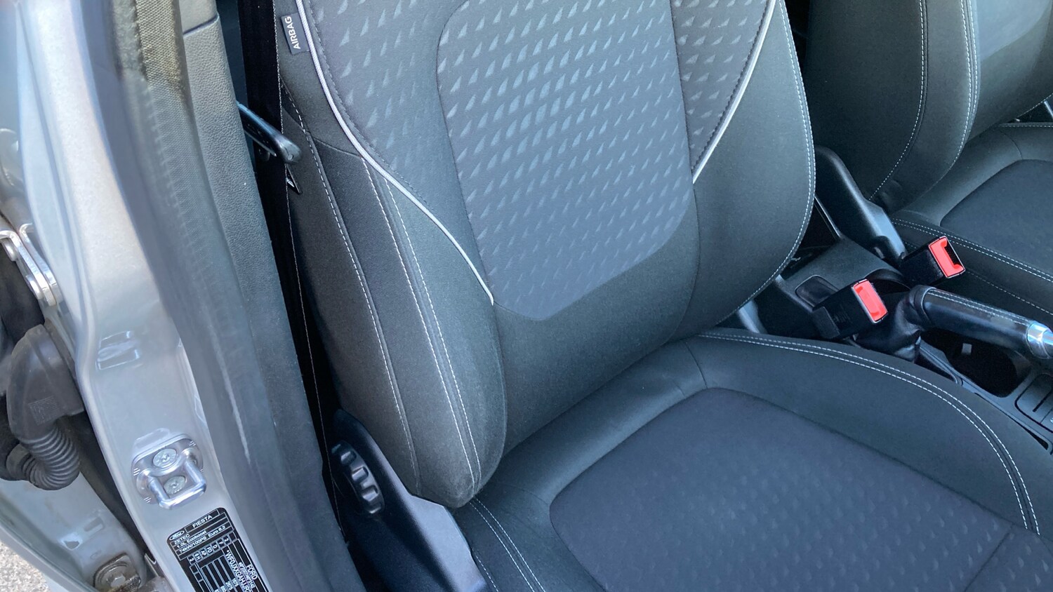 Used Ford Fiesta 2018 for sale - 77945936: Photo 37