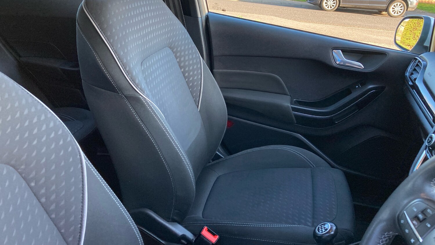 Used Ford Fiesta 2018 for sale - 77945936: Photo 38