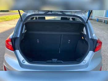 Used Ford Fiesta 2018 for sale - 77945936: Photo