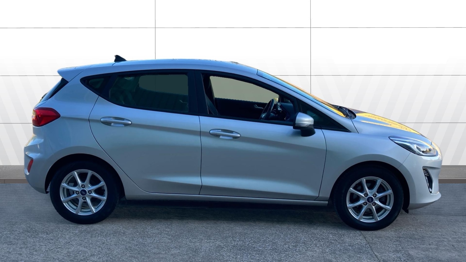 Used Ford Fiesta 2018 for sale - 77945936: Photo 5
