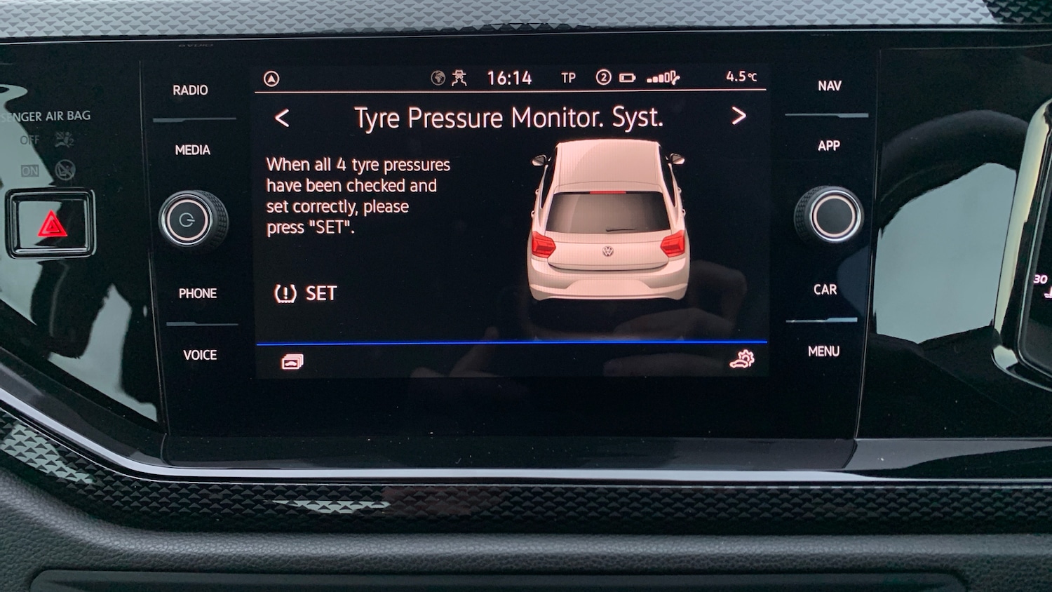 Used Volkswagen Polo 2024 for sale - 77116384: Photo 44