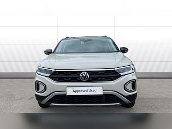 Used Volkswagen T-Roc 2024 for sale - 78564894: Photo