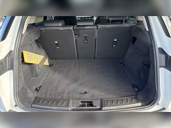 Used Land Rover Range Rover Evoque 2019 for sale - 75683825: Photo