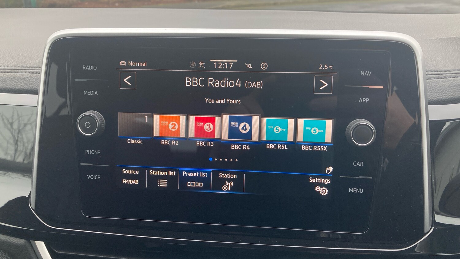 Used Volkswagen T-Roc 2023 for sale - 77336439: Photo 12