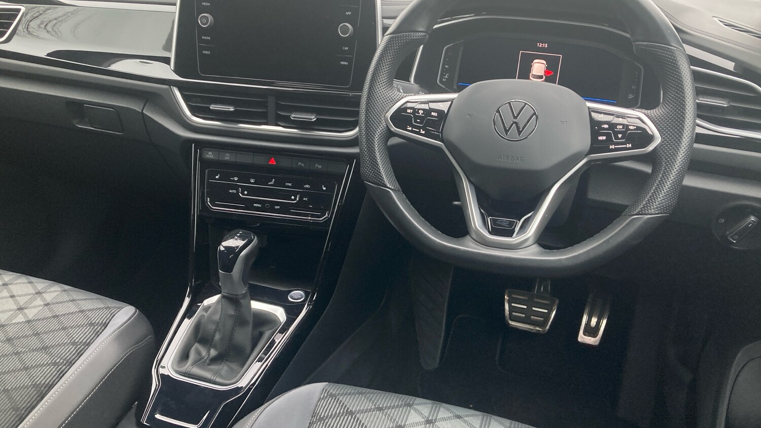 Used Volkswagen T-Roc 2023 for sale - 77336439: Photo 14