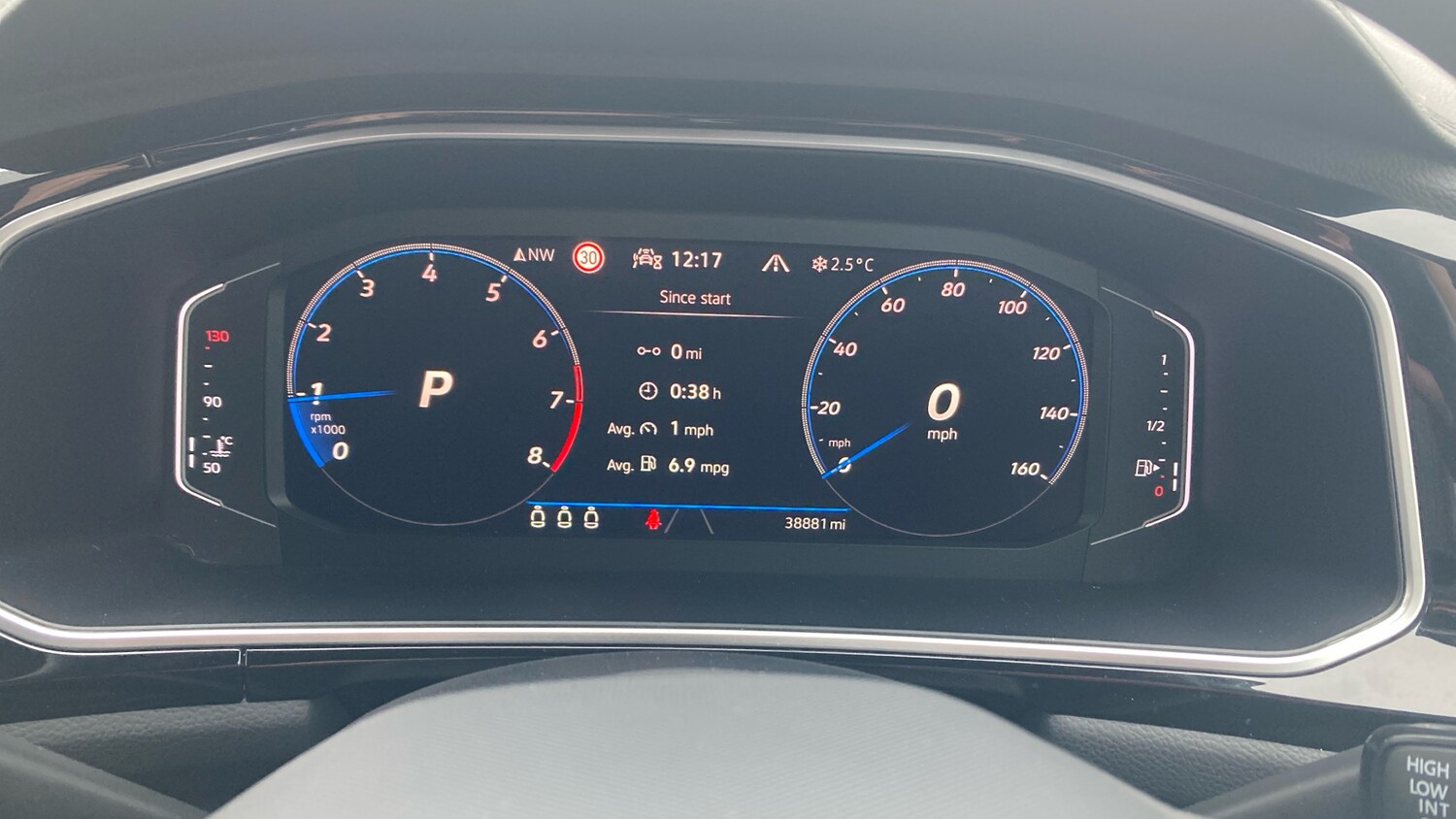 Used Volkswagen T-Roc 2023 for sale - 77336439: Photo 18