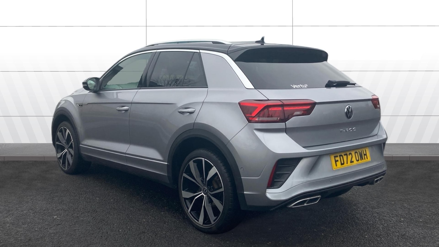 Used Volkswagen T-Roc 2023 for sale - 77336439: Photo 2