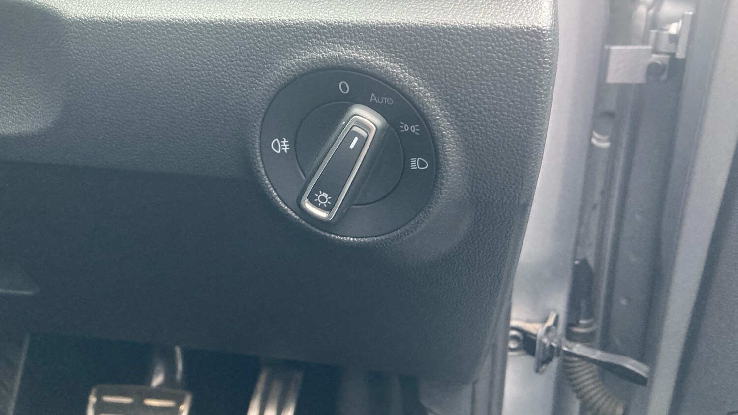 Used Volkswagen T-Roc 2023 for sale - 77336439: Photo 29