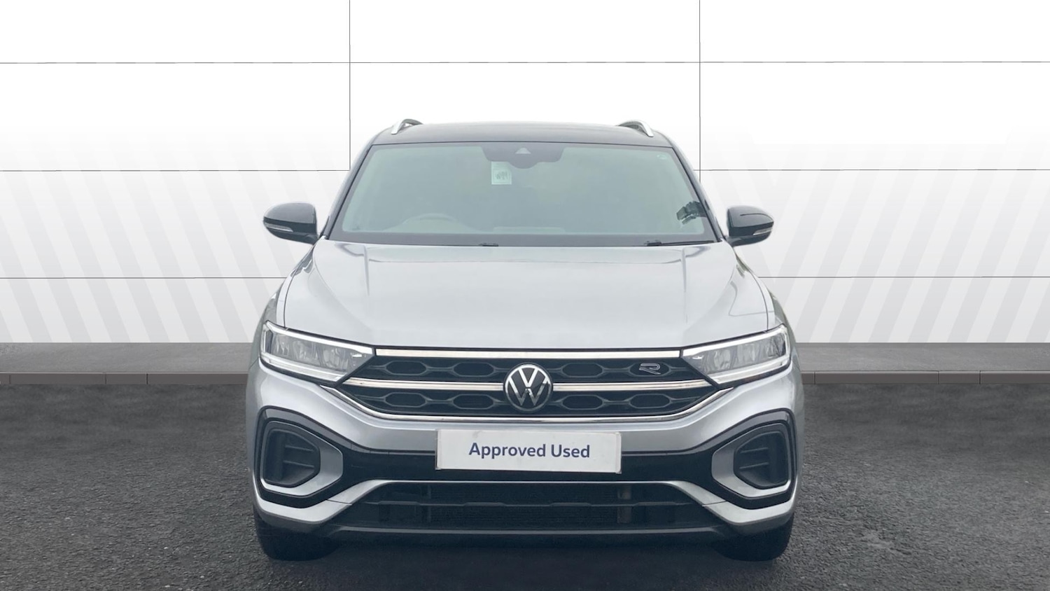 Used Volkswagen T-Roc 2023 for sale - 77336439: Photo 3