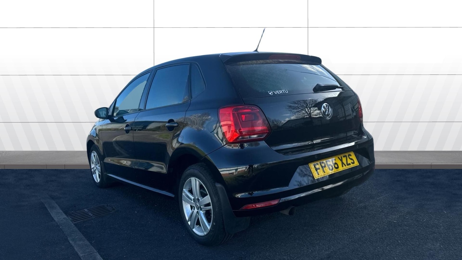 Used Volkswagen Polo 2016 for sale - 78060781: Photo 2