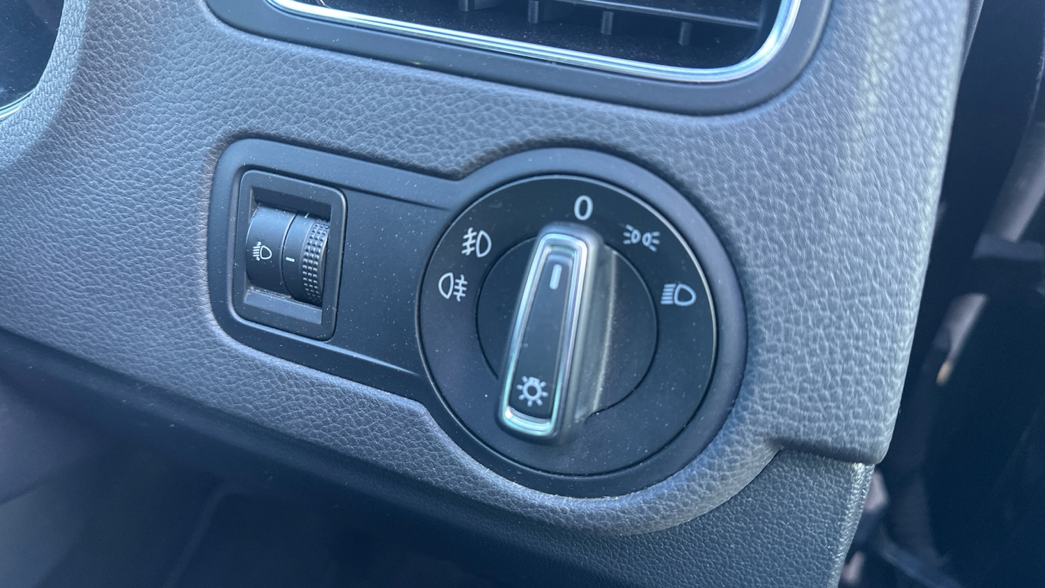 Used Volkswagen Polo 2016 for sale - 78060781: Photo 24