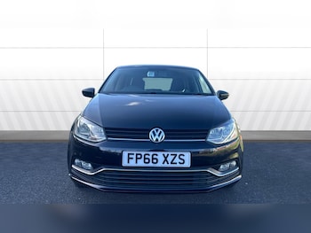 Used Volkswagen Polo 2016 for sale - 78060781: Photo